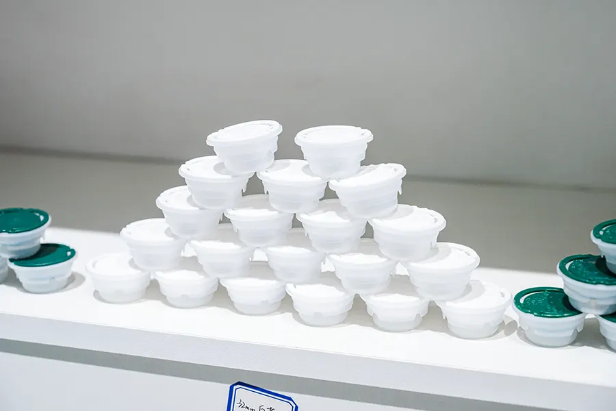 Globally Trusted, Locally Specialized Plastic Cap Supplier