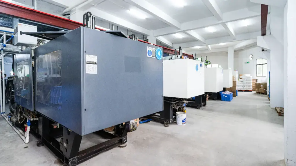 injection molding machines