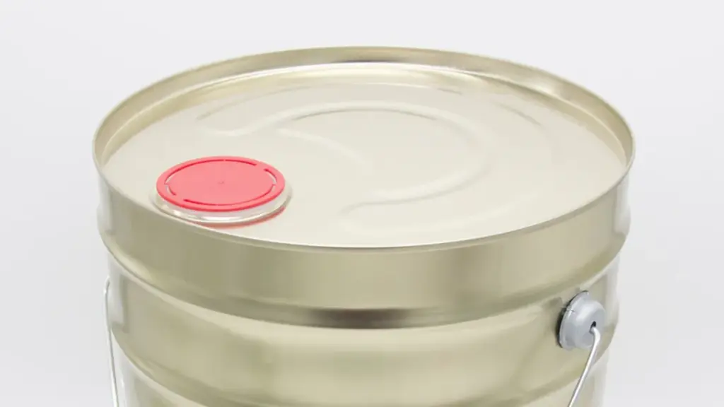 57mm plastic spout cap on oil tin can